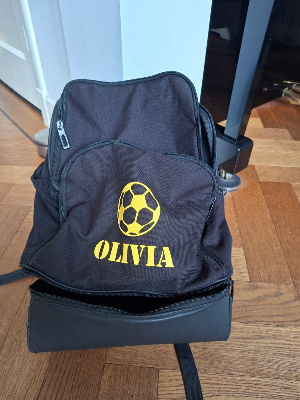 Gratis - voetbaltas meisje met naam Olivia, Ophalen, Overige merken, 30 tot 45 cm