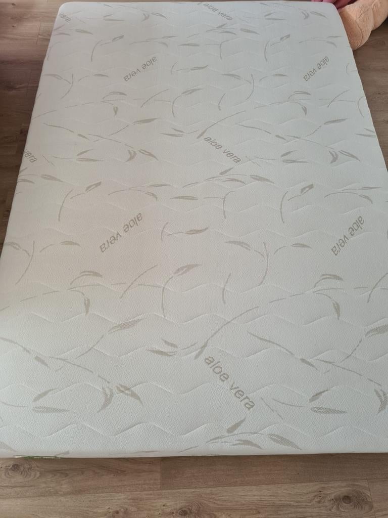 Matras 140x200, 20cm hoog, Aloe Vera, Ophalen, 140 cm, Zo goed als nieuw, Matras