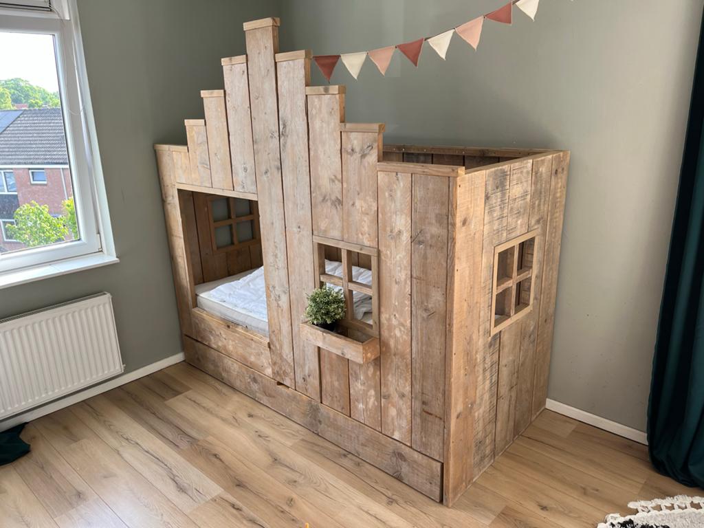 Steigerhouten bed huisje met opberglade, Ophalen, 90 cm, Eenpersoons, Bruin