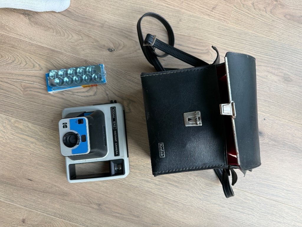 Vintage Kodak EK2 instant camera en tas, Ophalen of Verzenden, Gebruikt, Polaroid, Kodak
