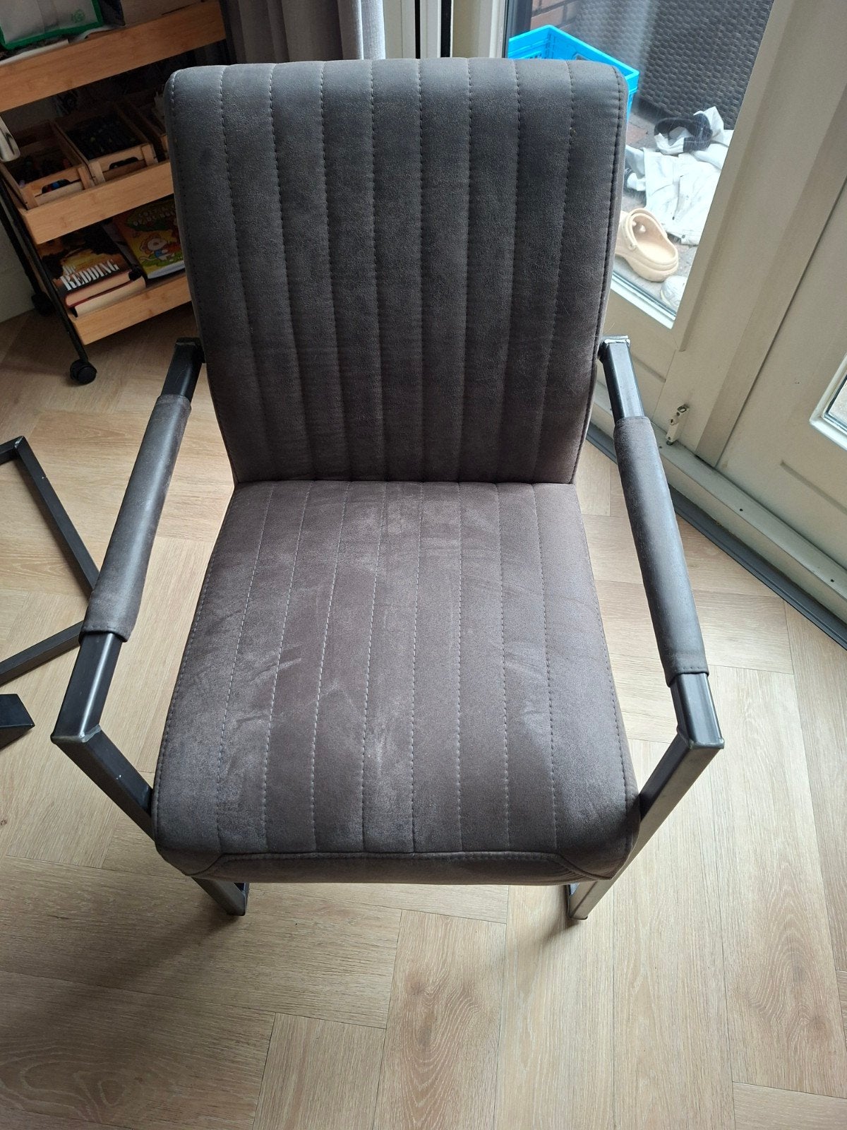 GRATIS 4 EETKAMER STOELEN, Huis en Inrichting, Fauteuils, Ophalen, Gebruikt, 50 tot 75 cm