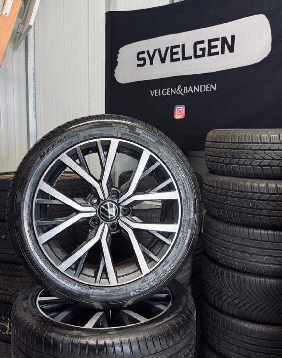17" 5x112 Originele VW Golf Caddy TULSA Velgen - Zomerset!, Auto-onderdelen, Banden en Velgen, Banden en Velgen, Zomerbanden, 17 inch