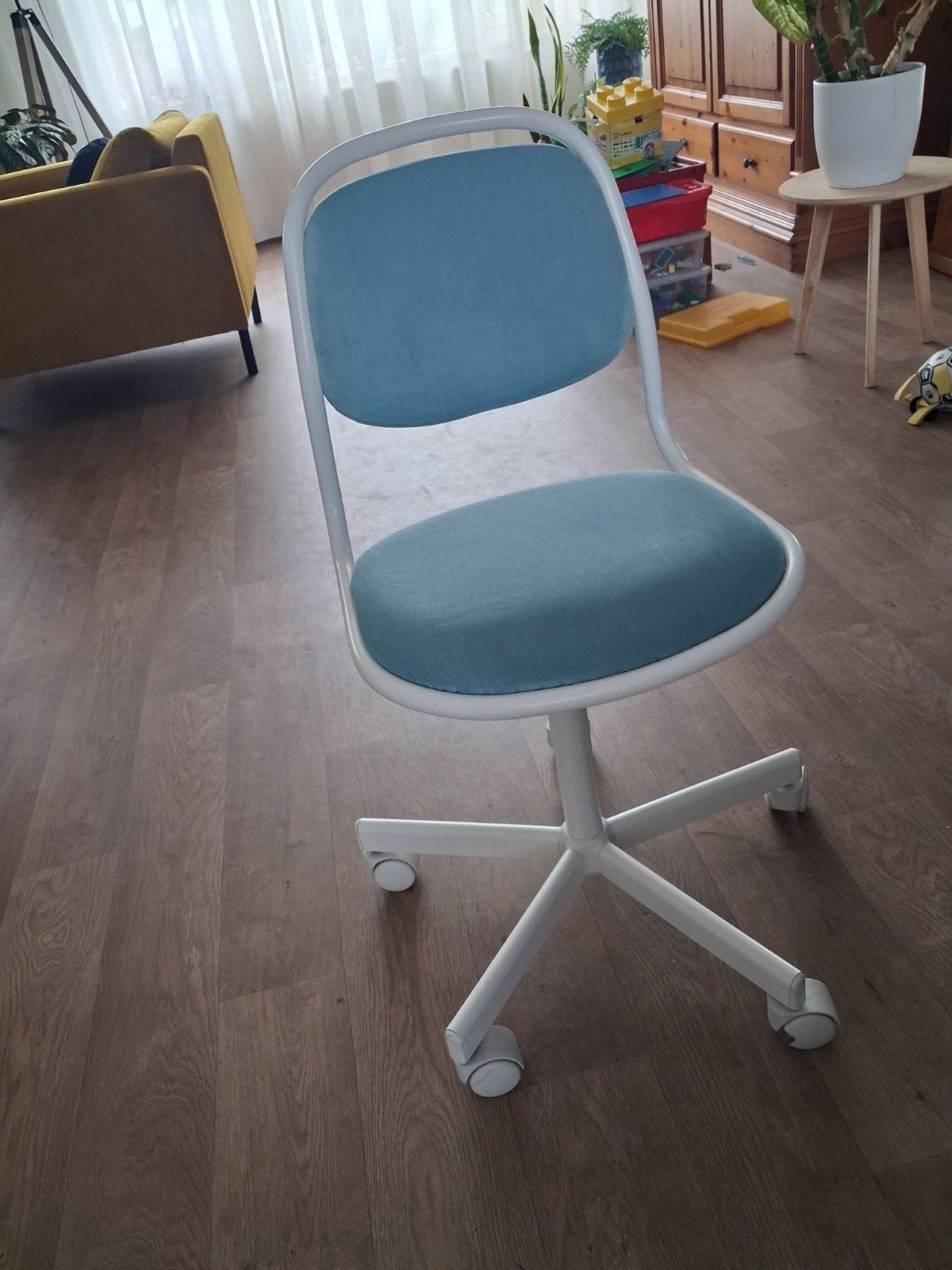 IKEA bureaustoel voor kinderen - lichtblauw, Ophalen, Gebruikt, Blauw, Bureaustoel