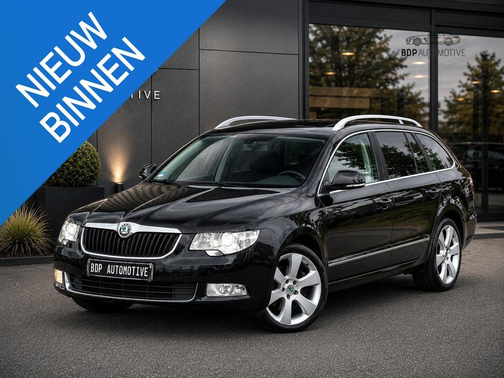 Skoda Superb Combi 2.0 TSI Elegance Automaat | Panoramadak |, Auto's, Skoda, Euro 5, Stof, Gebruikt, Zwart