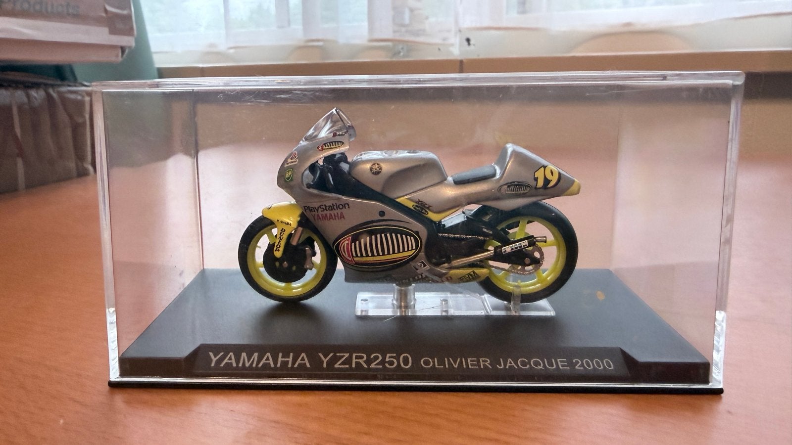 Yamaha YZR250 Olivier Jacque 2000 Schaalmodel 1:24, Overige merken, Ophalen of Verzenden, Zo goed als nieuw, Groter dan 1:32