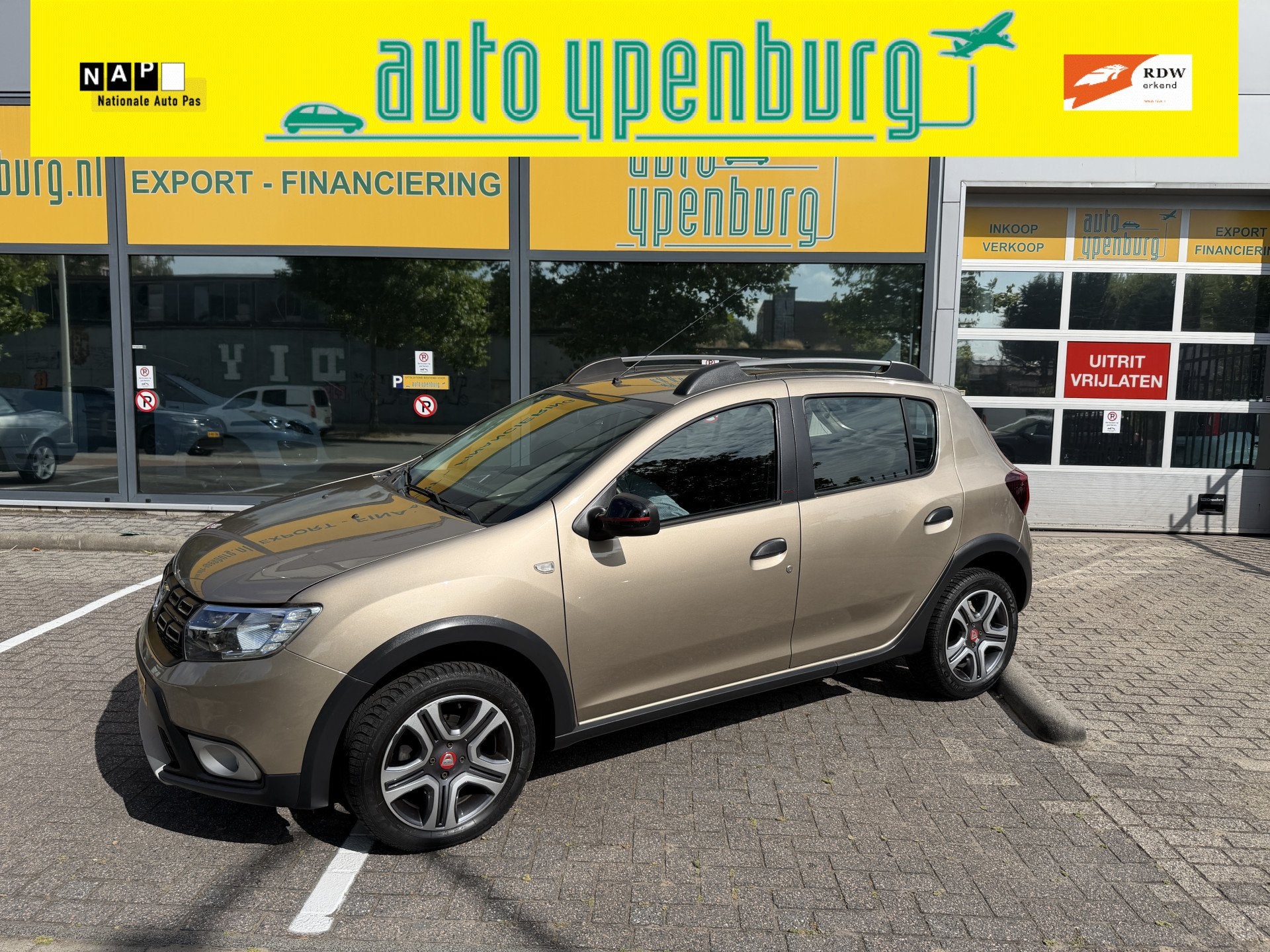 Dacia SANDERO Stepway 0.9 TCe Tech Road * 82.766 Km * Navi *, Auto's, Voorwielaandrijving, Stof, Euro 6, Overige kleuren