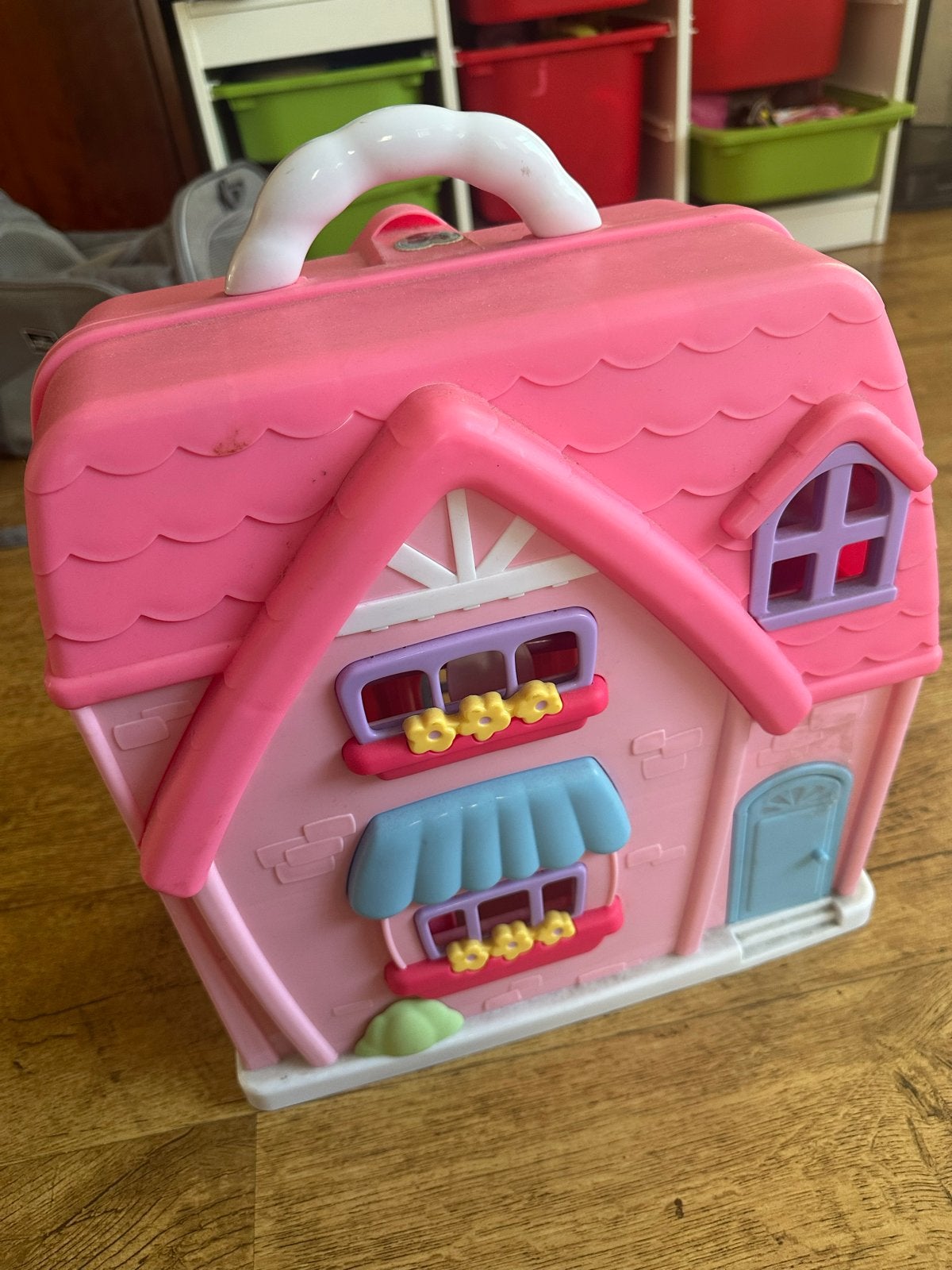 Roze speelhuisje met meubels en poppetjes, Ophalen, Gebruikt, Overige typen