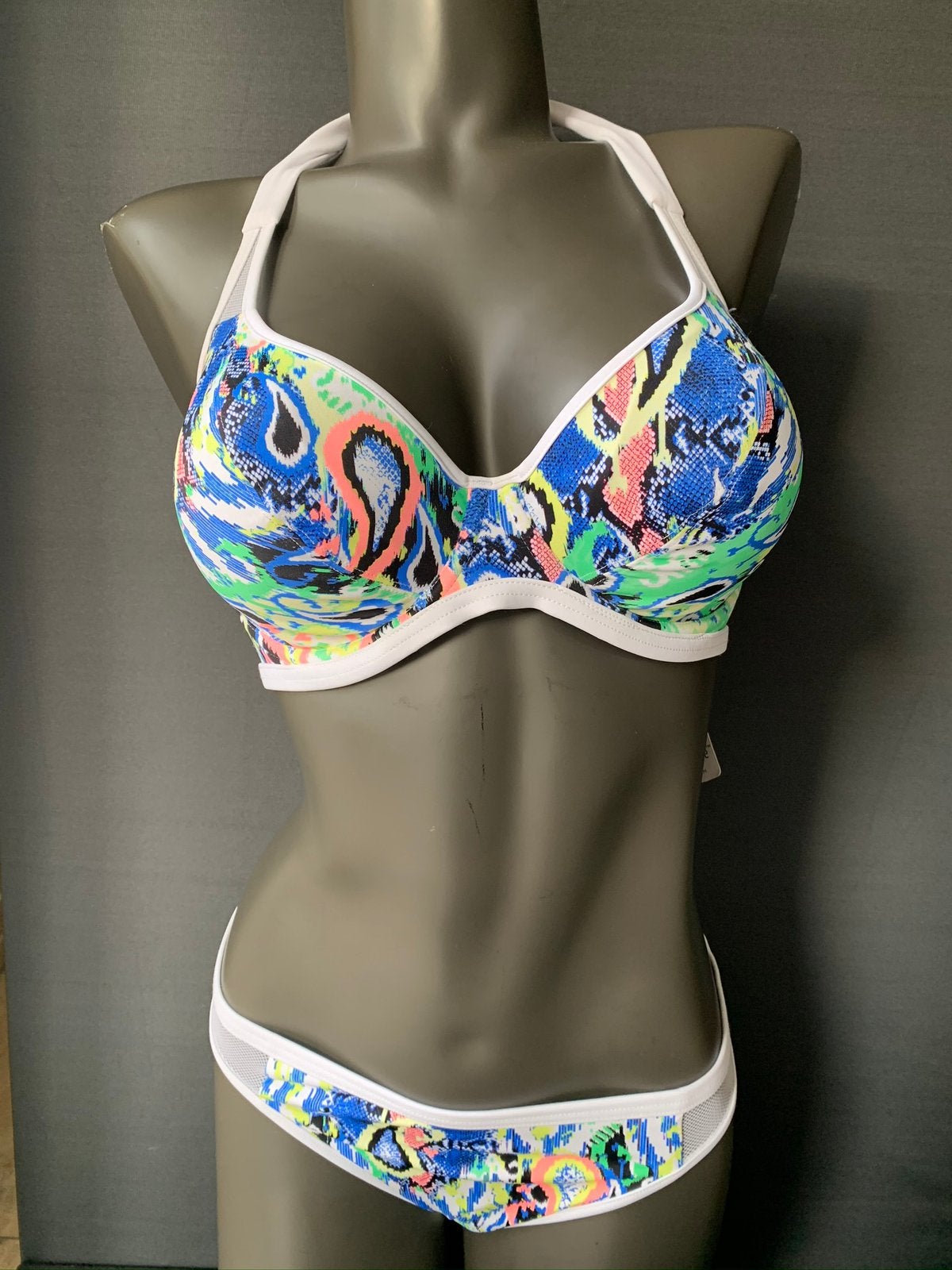 Freya halter bikini maat 65g slip xs model evolve, Kleding | Dames, Badmode en Zwemkleding, Nieuw, Bikini, Overige kleuren, Verzenden
