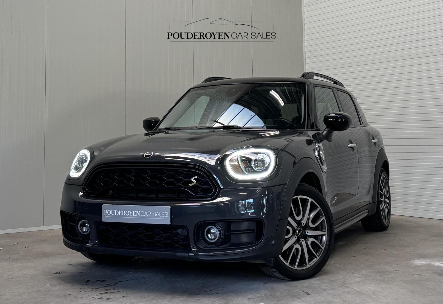 Mini Countryman 1.5 Cooper S E ALL4 Chili / Plug in Hybride, Auto's, Automaat, Dealer onderhouden, Gebruikt, Leder en Stof