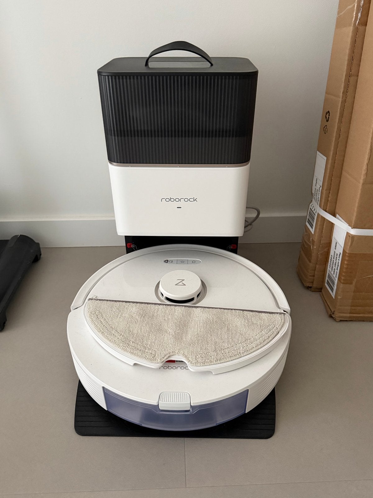 Roborock Q8 Max+ Robotstofzuiger met Dweilfunctie, Ophalen, Overige merken, Automatisch legen, Zo goed als nieuw