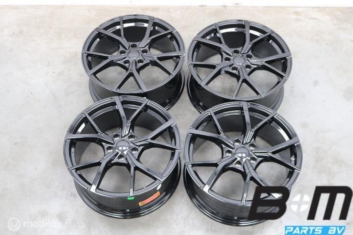 NIEUW! 18 inch velgen VW Golf / Audi A3! 5x112 ET45 8,0J ., 18 inch, Gebruikt, Velg(en), Personenwagen