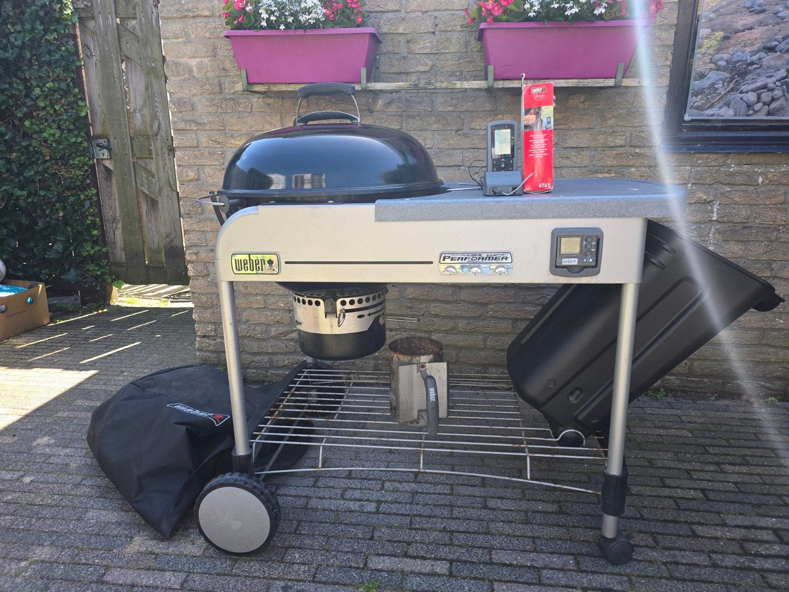 Weber Performer houtskoolbarbecue met extra's, Ophalen, Gebruikt, Weber