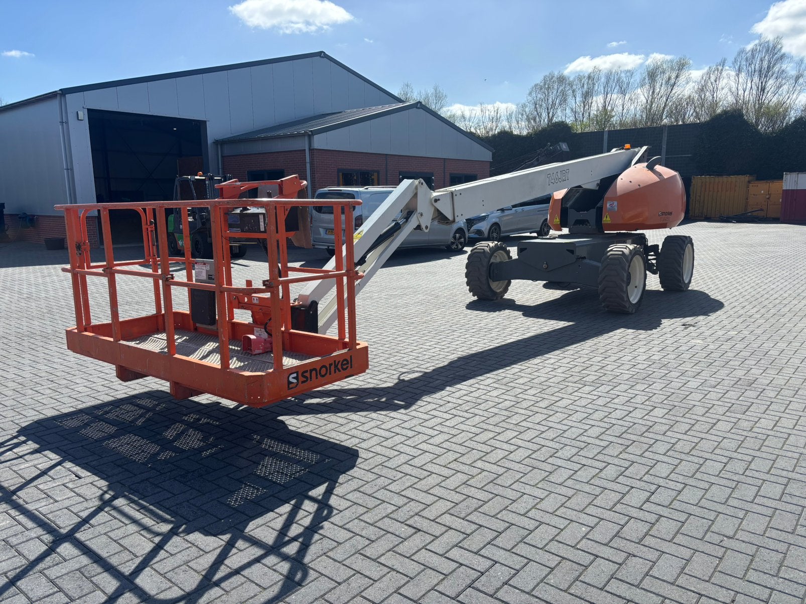 Snorkel hoogwerker T46JRT, Ophalen