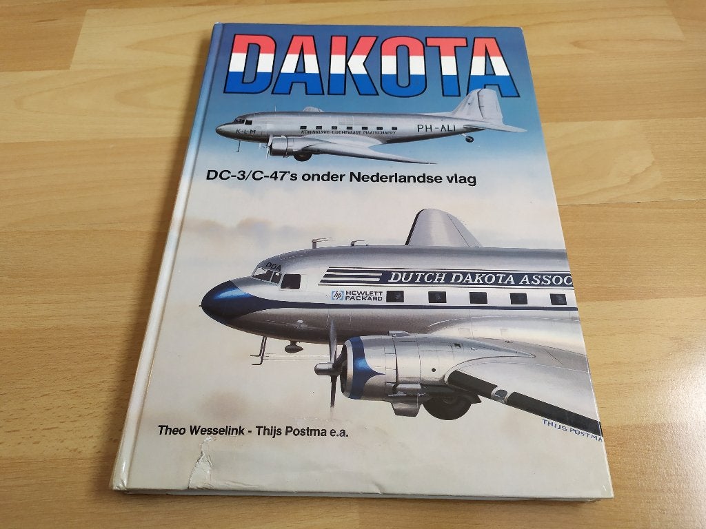 Dakota - DC-3/C-47's onder Nederlandse vlag, Ophalen of Verzenden, Gelezen, Vliegtuig