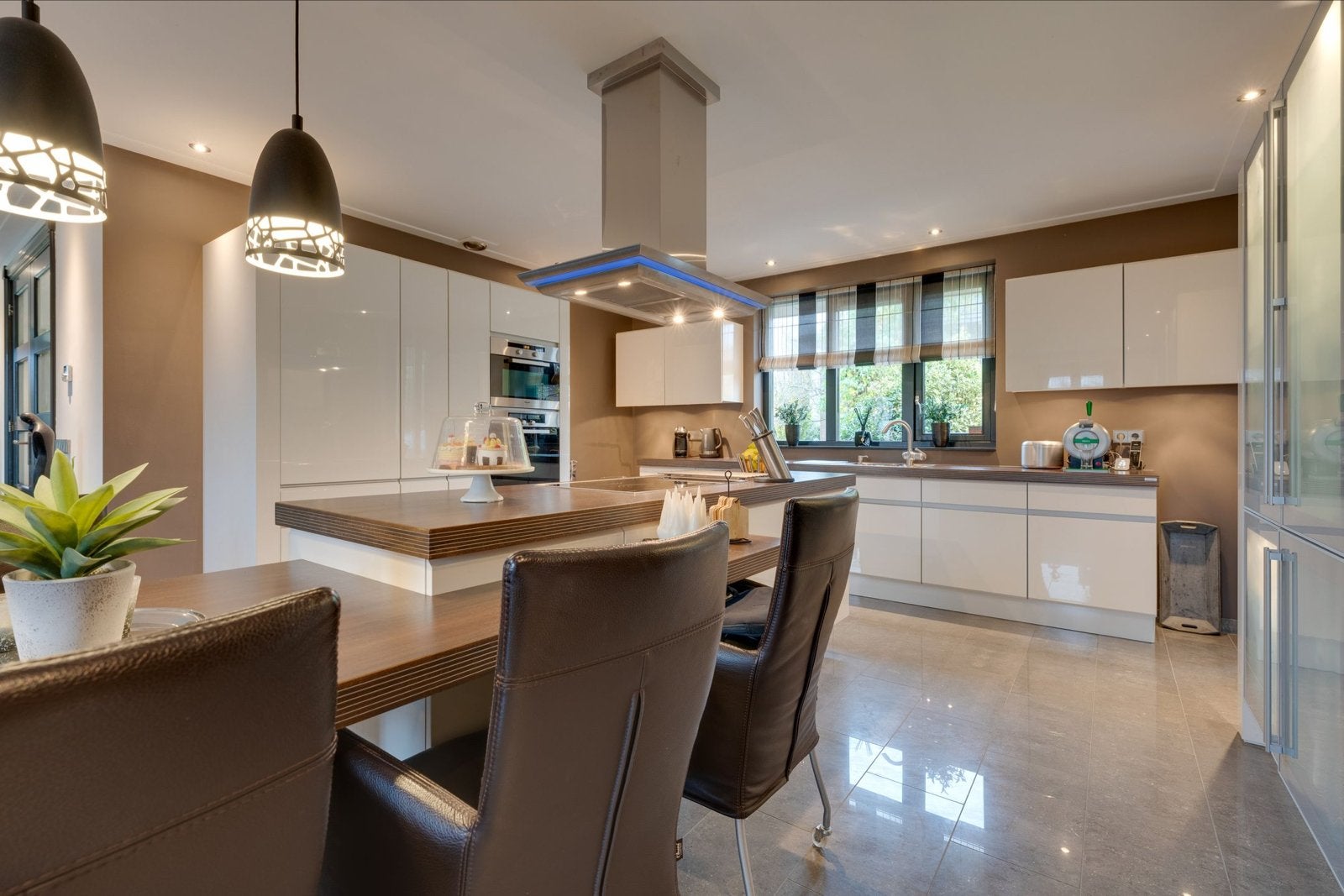 Miele keuken( incl. Apparatuur), Ophalen, Gebruikt, Wit, Hoekkeuken