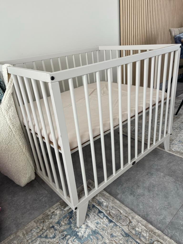 Creme/ taupe kleurige babybox, Kinderen en Baby's, Boxen, Ophalen, Zo goed als nieuw, Vierkant, Boxkleed