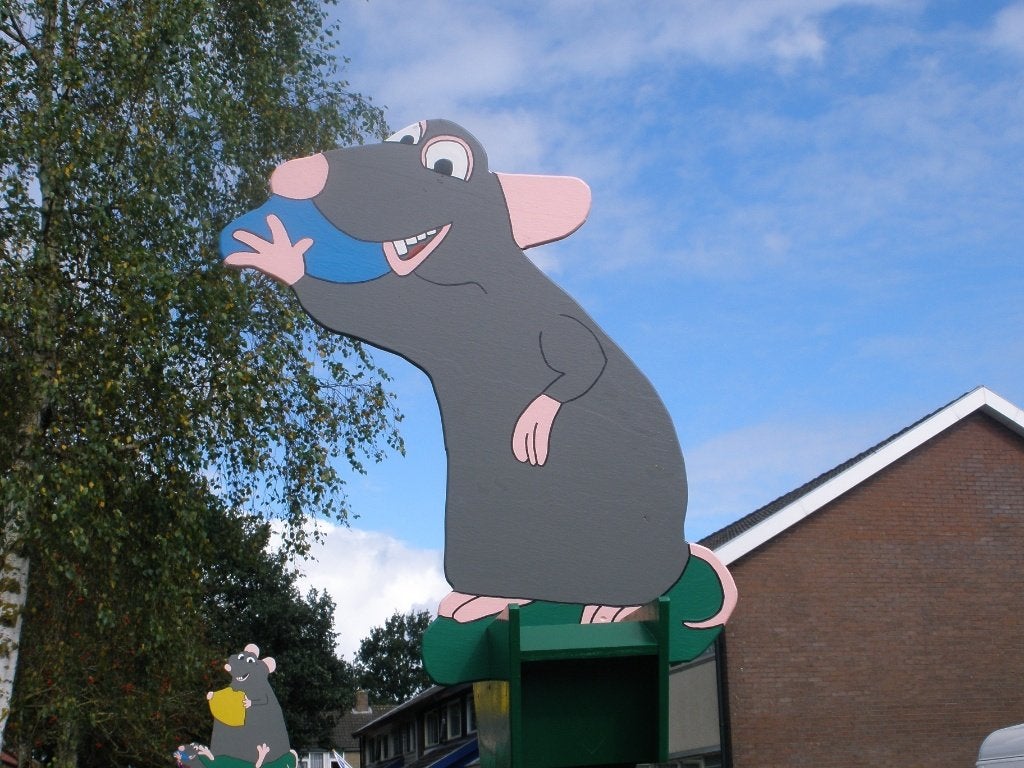 Straatversiering / feestpalen Ratatouille / dieren te huur, Hobby en Vrije tijd, Ophalen, Zo goed als nieuw, Overige