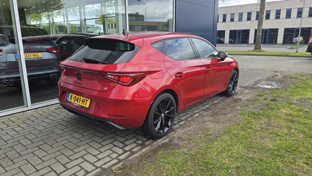 SEAT Leon 1.5 TSI FR Launch Edition |NAP|Stoel en Stuurverwa, Auto's, Voorwielaandrijving, Stof, 4 cilinders, 150 pk