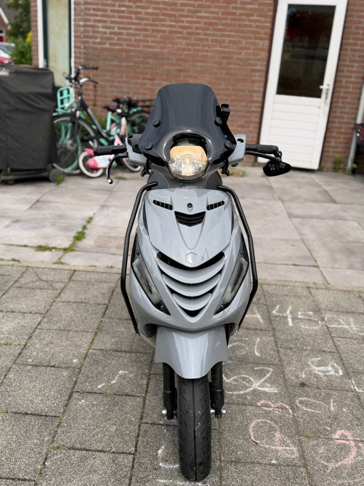 Zip 4 takt 2v 2018, Fietsen en Brommers, Scooters | Piaggio, Ophalen of Verzenden, Zo goed als nieuw, Benzine, Zip