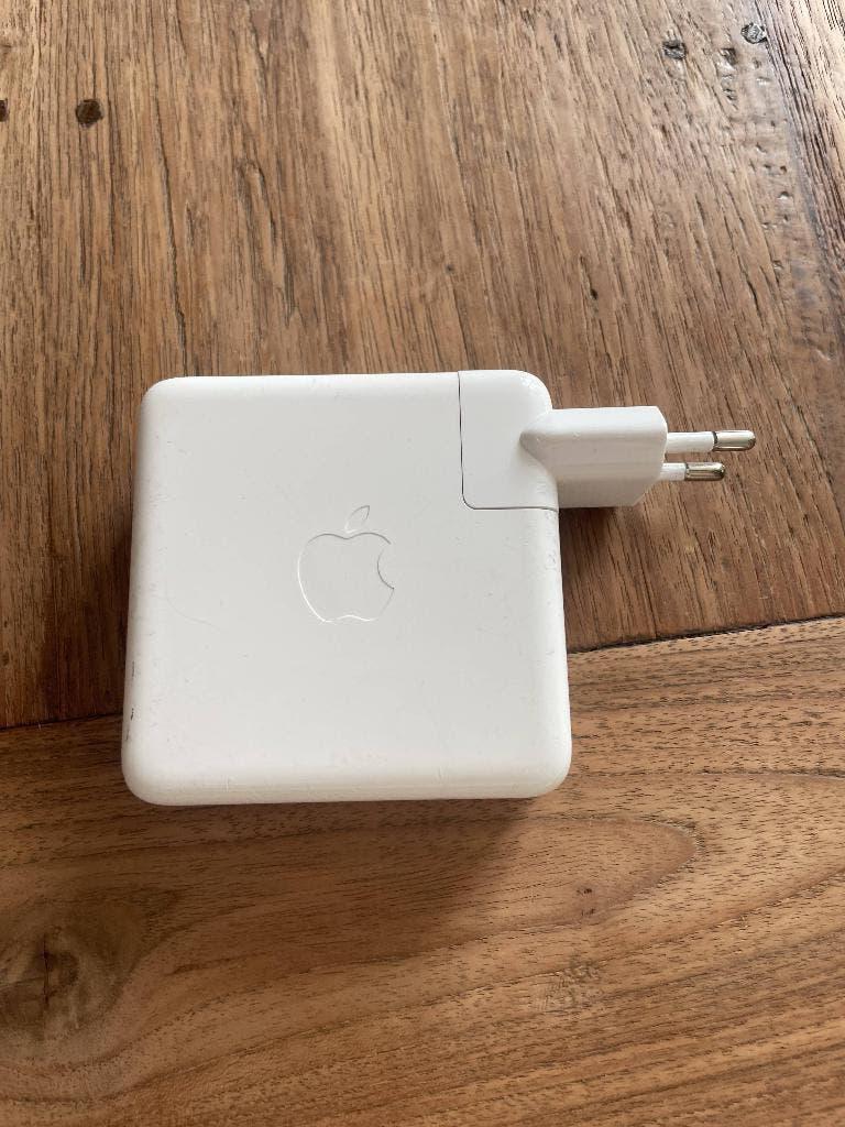 Apple USB-C power adapter 87W, Ophalen of Verzenden, Zo goed als nieuw, Apple