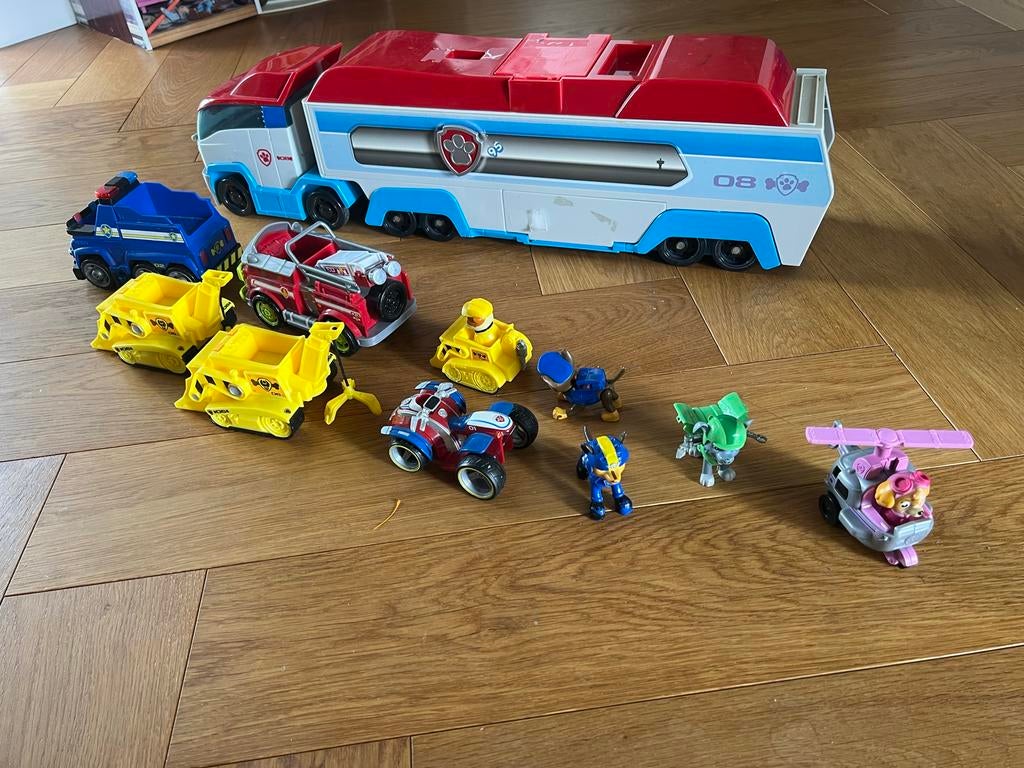 Paw Patrol Mission Vrachtwagen met veel extra voertuigen, Kinderen en Baby's, Ophalen, Gebruikt