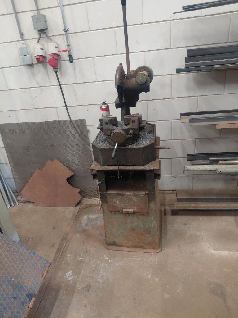 afkortzaag, Gebruikt, Ophalen of Verzenden, Afkortzaag, 30 tot 70 mm