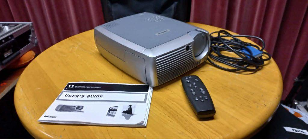 InFocos X2 DLP beamer, Ophalen of Verzenden, Zo goed als nieuw, DLP, Full HD (1080)