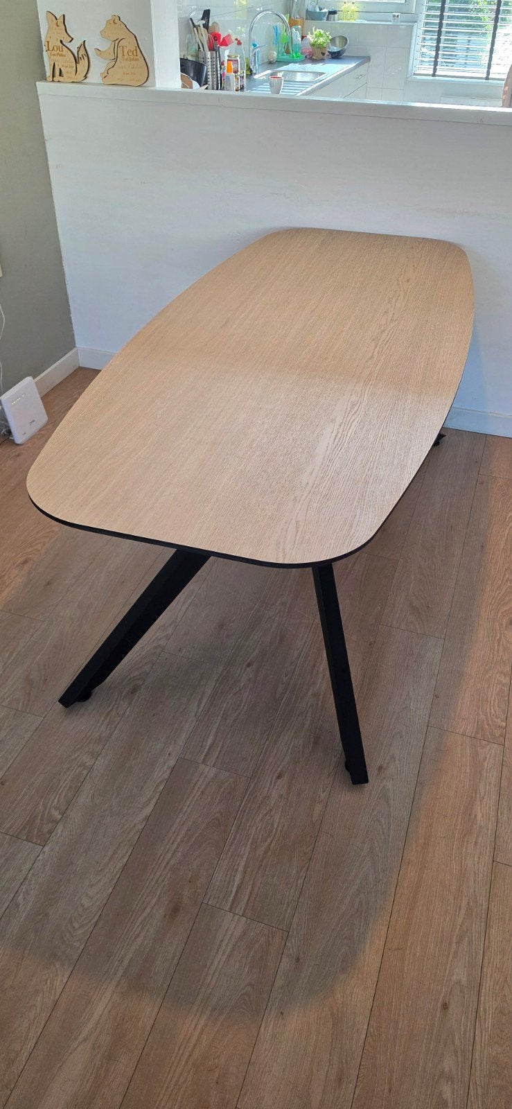 Eettafel 200x90cm eiken met stalen onderstel X poot, Huis en Inrichting, Ophalen, 50 tot 100 cm, Zo goed als nieuw, Vijf personen of meer
