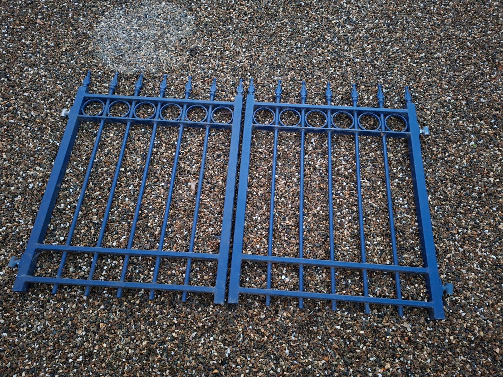 Metalen sierpoort en hek - Blauw, Ophalen, Met poort, Gebruikt, Sierhekwerk
