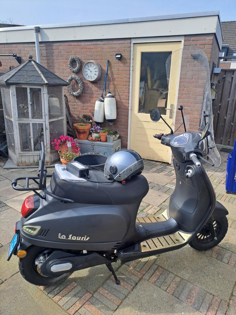 Electrische scooter, Ophalen, Zo goed als nieuw, Elektrisch, Overige modellen