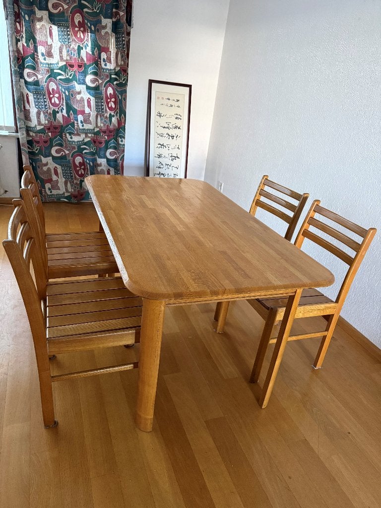 Eikenhouten eettafel (massief hout) met 4 stoelen, Ophalen, Gebruikt, 100 tot 150 cm, Eikenhout