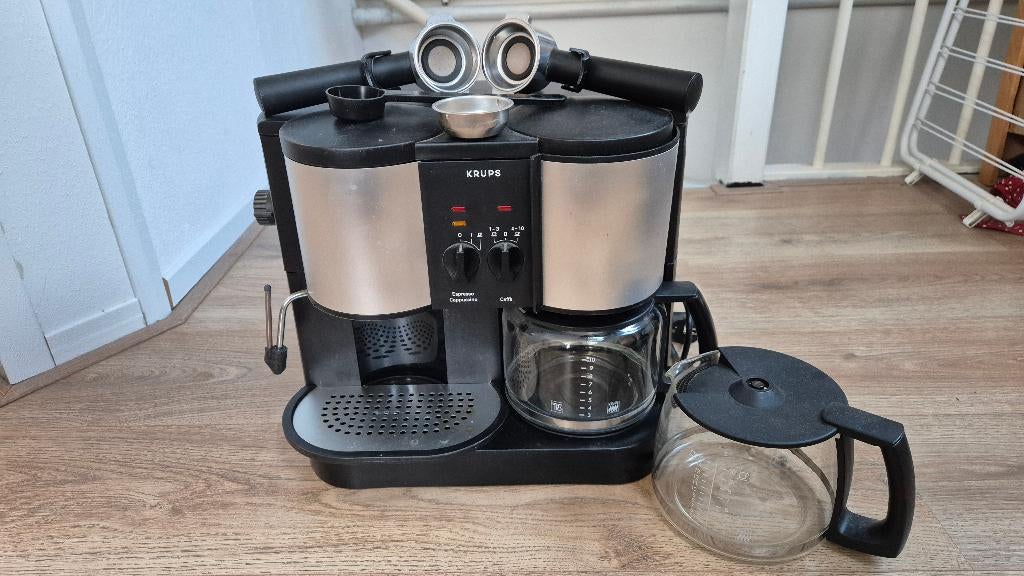 Krups espresso machine 2 in 1., Ophalen, Gebruikt, 10 kopjes of meer, Gemalen koffie