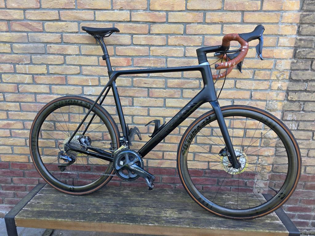 Canyon Endurace Aero 8.0 + extra wielset- 2XL - Ultegra Di2, 28 inch, Carbon, Heren, Zo goed als nieuw