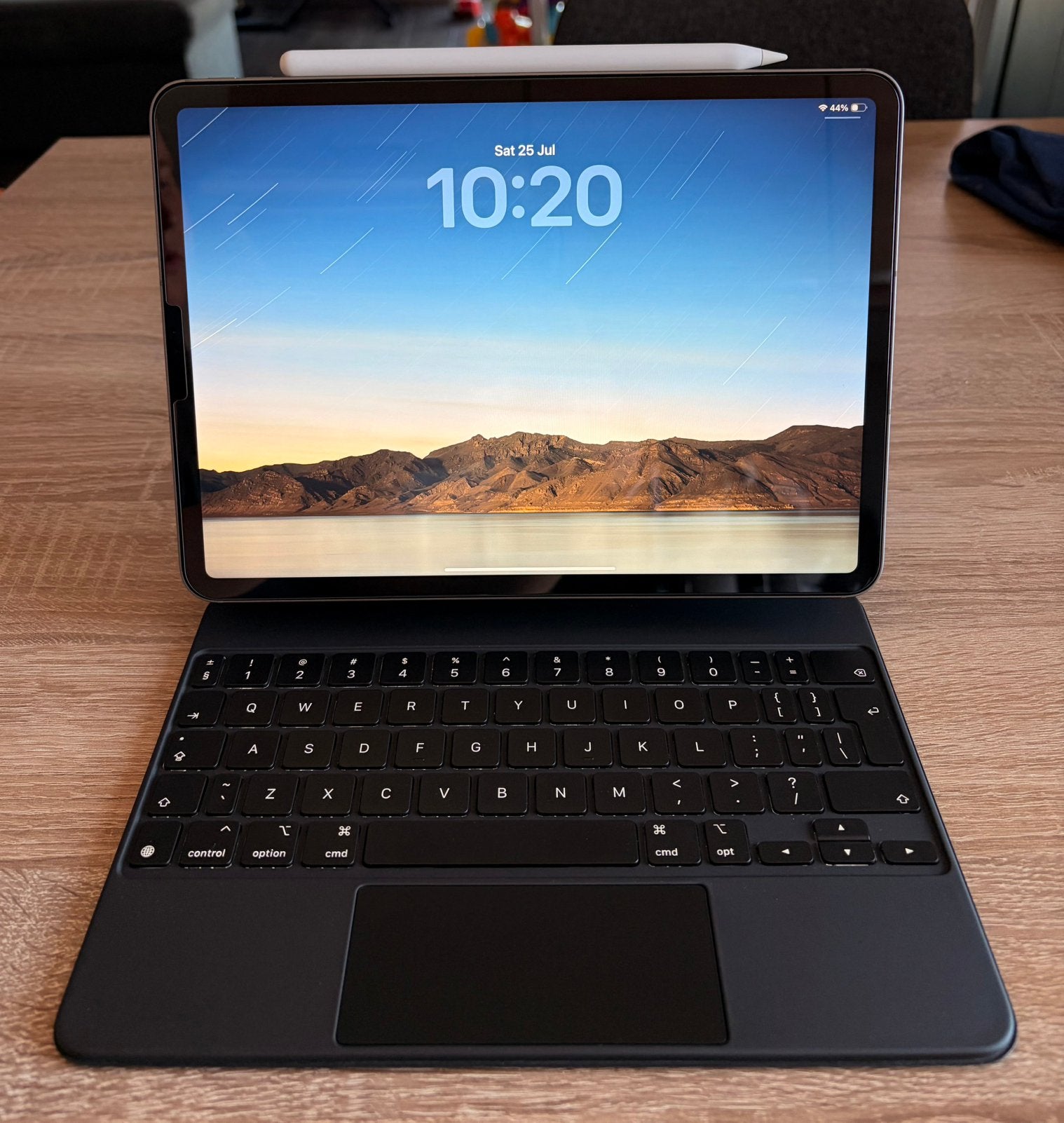 Magic Keyboard 11 inch + Apple Pencil 2 gen, Ophalen of Verzenden, Zo goed als nieuw, 11 inch