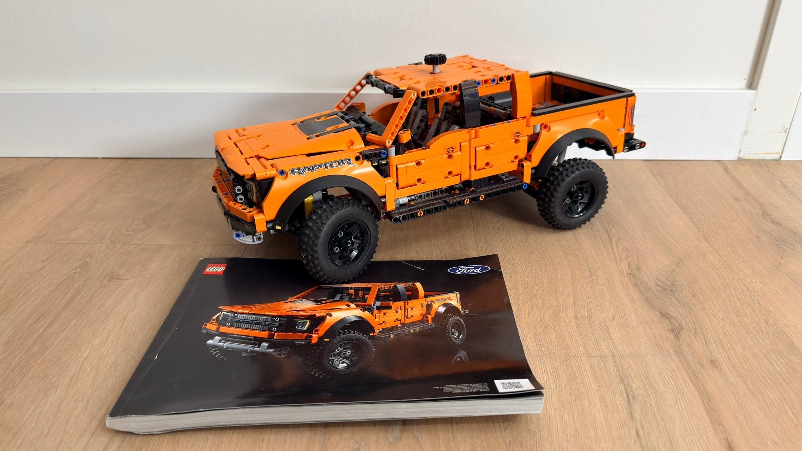 LEGO Technic 42126 Ford F-150 Raptor – compleet en gebouwd, Kinderen en Baby's, Ophalen, Lego, Zo goed als nieuw, Complete set