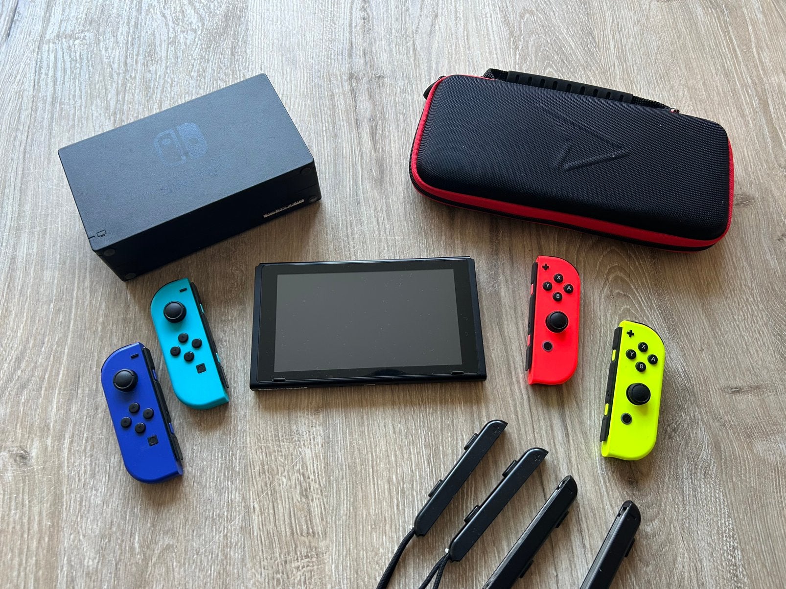 Nitendo Switch + accessoires, Spelcomputers en Games, Spelcomputers | Nintendo Switch, Ophalen of Verzenden, Gebruikt, Met 2 controllers