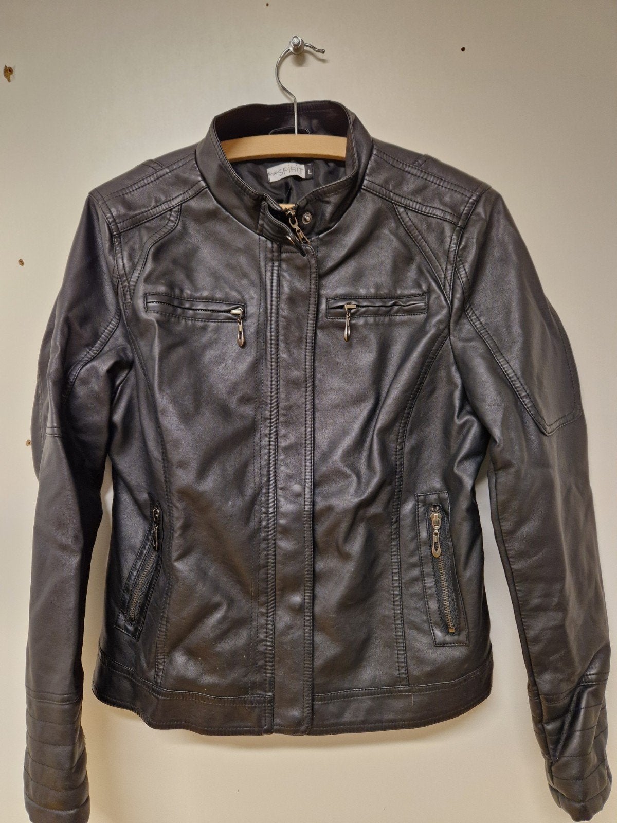 ZGAN zwart lederlook TRUE SPIRIT  jasje maat L, Kleding | Dames, Jasjes, Kostuums en Pakken, Zwart, Maat 42/44 (L), Ophalen of Verzenden