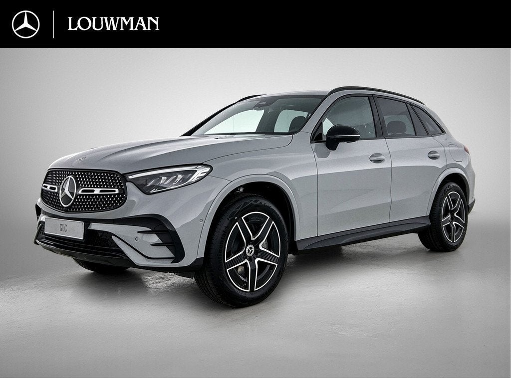 Mercedes-Benz GLC 300e 4MATIC Business Solution AMG | Advanc, Auto's, Mercedes-Benz, Automaat, Zwart, 2255 kg, Plug-in hybride