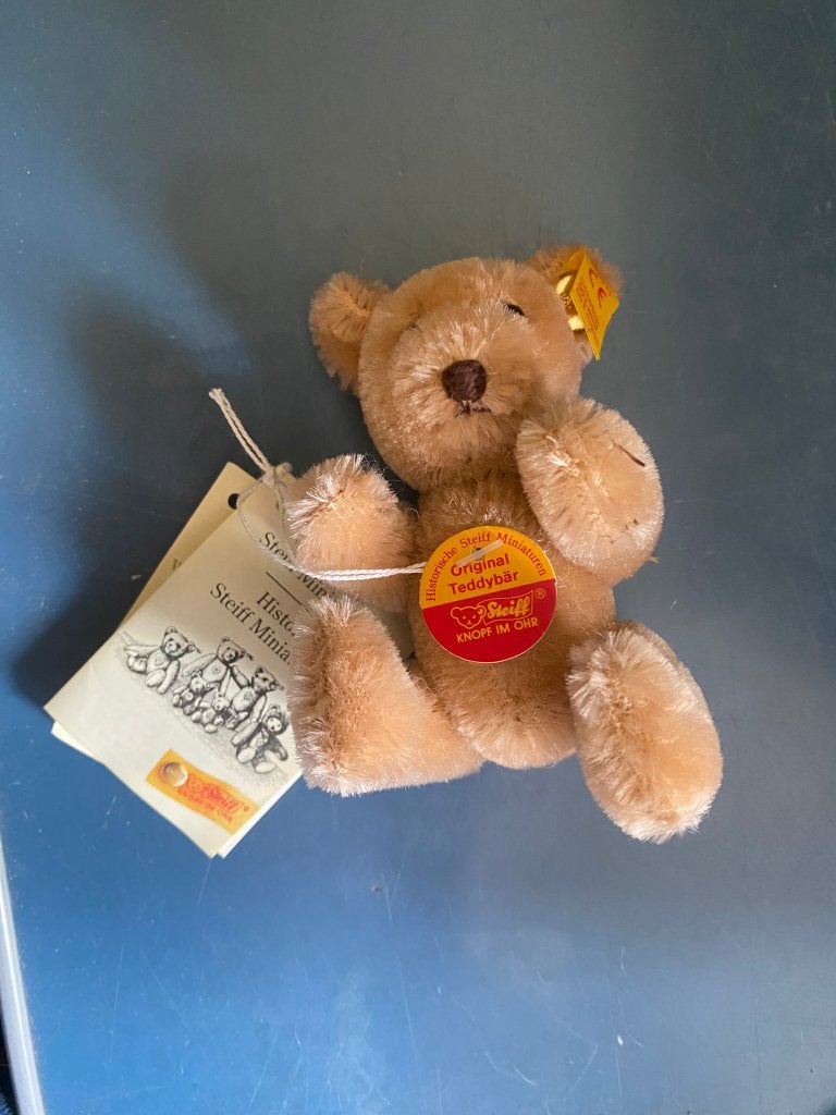 Steiff historisch miniatuur beertje, Ophalen of Verzenden, Zo goed als nieuw, Stoffen beer, Steiff