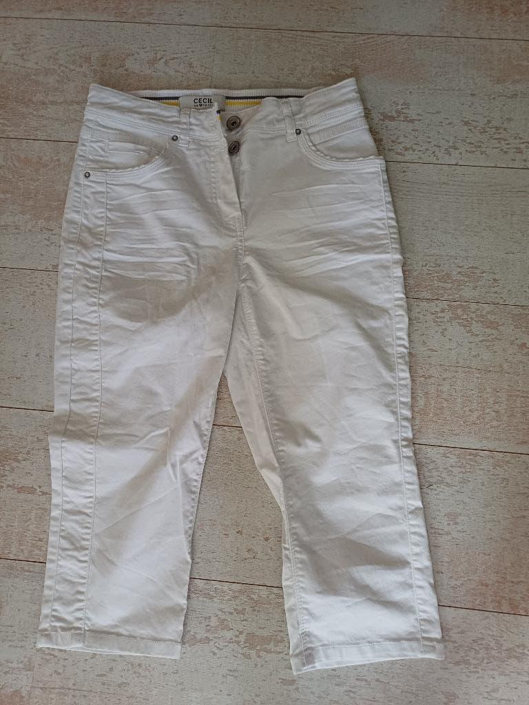 Witte driekwart broek  Cecil maat 28, Wit, Ophalen of Verzenden, Zo goed als nieuw, Driekwart