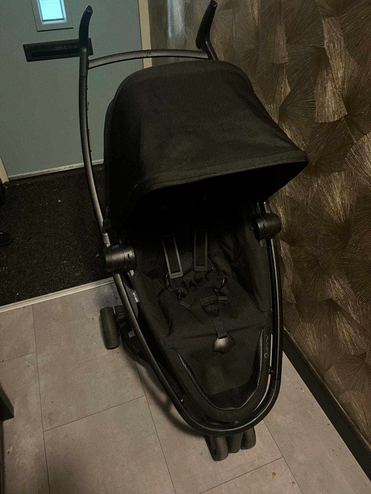 Quinny Zapp Flex black on black buggy + voetenzak, Ophalen, Gebruikt, Kinderwagen, Quinny