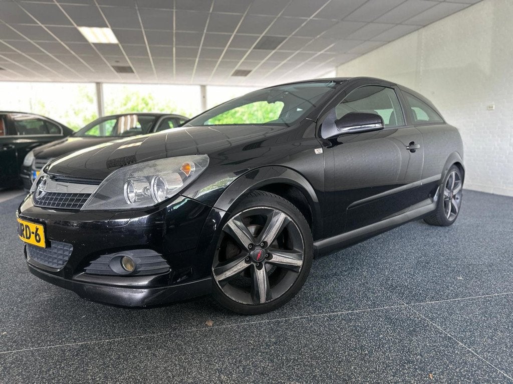 Opel Astra GTC 1.8 Business| Trekhaak | Cruise control | Par, Auto's, Voorwielaandrijving, Gebruikt, 4 cilinders, 1165 kg