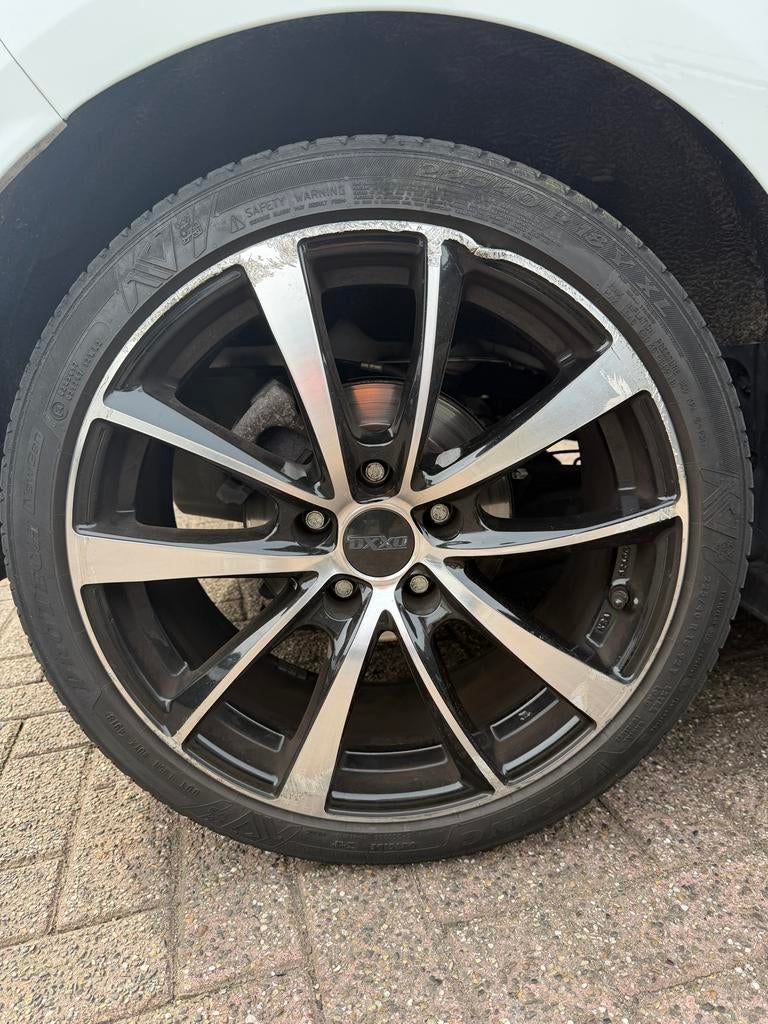 Opknap Velgenset met banden Renault Megane 225 40 18, Ophalen of Verzenden, Gebruikt, Renault
