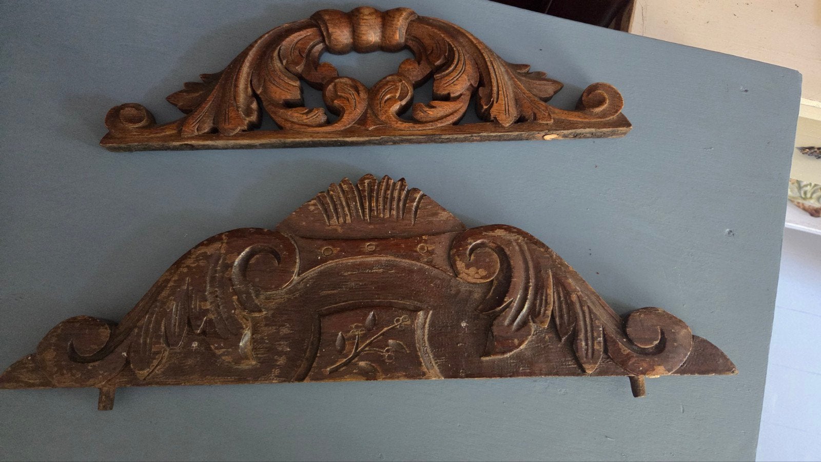 2 x Oud Frans houten ornament of sierlijst handgestoken
De g, Ophalen of Verzenden