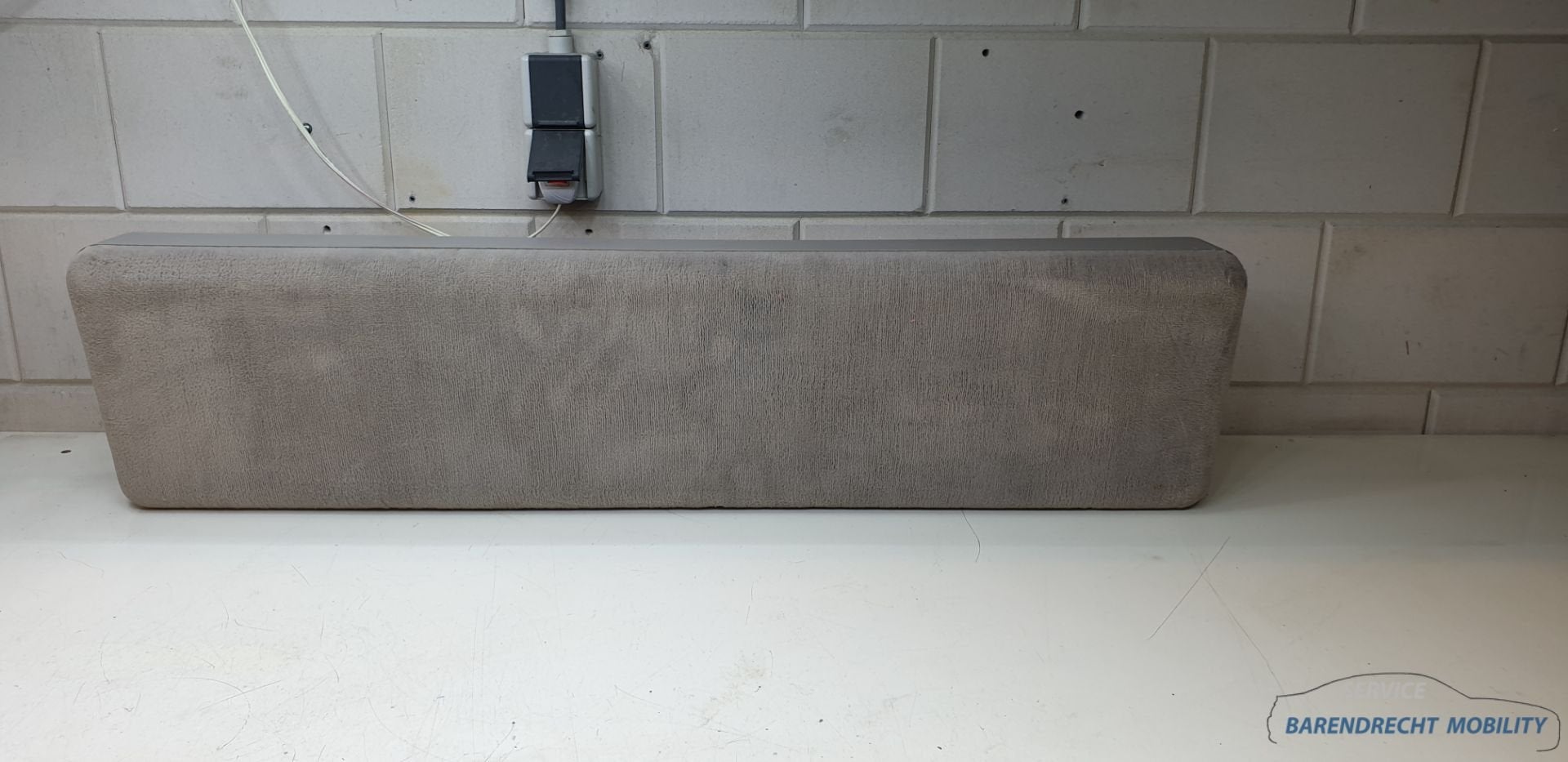 Opbergvak Mercedes E klasse S211 2118400074 storage box koff