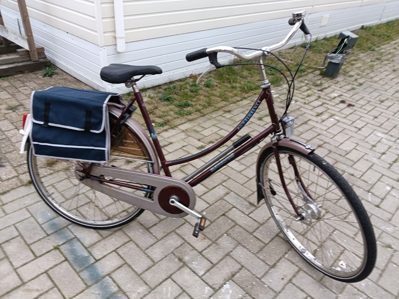 Batavus Florence Damesfiets met Fietstassen, Ophalen, Terugtraprem, Batavus, 53 tot 56 cm