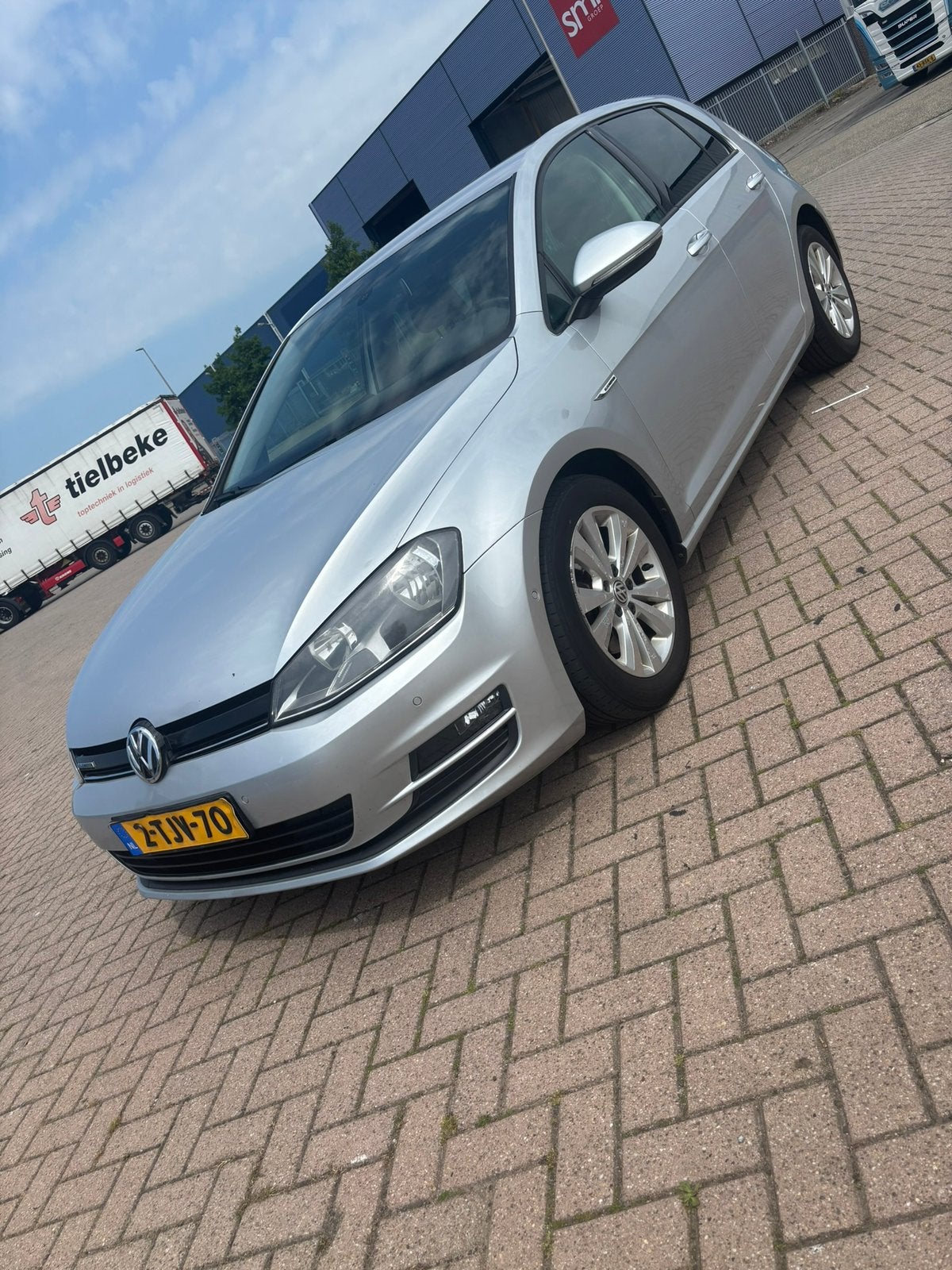 Volkswagen Golf 1.6 TDI 81KW 5D Blue Motion 2014 Grijs, Auto's, Volkswagen, Voorwielaandrijving, 4 cilinders, Origineel Nederlands