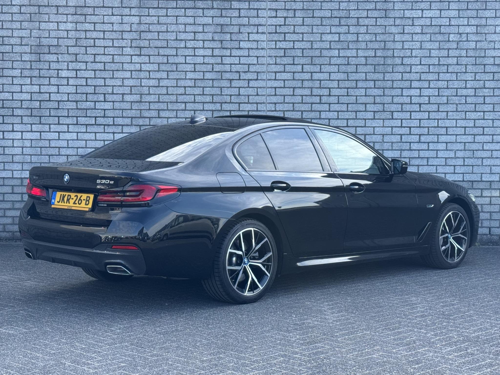 BMW 5-Serie 530e xDrive High Executive | M-Sport | Harman /, Auto's, 1998 cc, Gebruikt, 4 cilinders, Zwart
