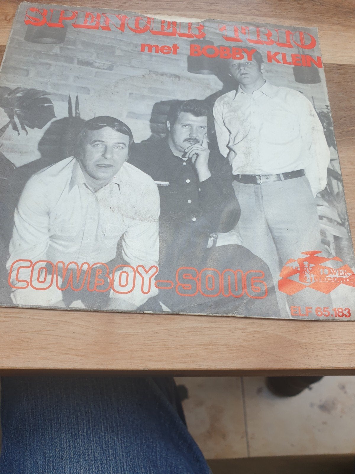 Het Spencer Trio met Bobby Klein - De Cowboy-Song (Single), Cd's en Dvd's, 7 inch, Ophalen of Verzenden, Zo goed als nieuw, Originele persing