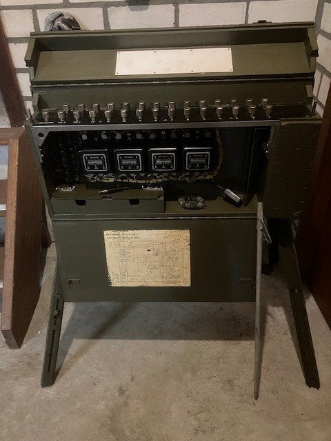 2 x telefooncentrale, 3 x veldtelefoon, kabels deels WW 2, Ophalen, Landmacht, Nederland, Overige typen